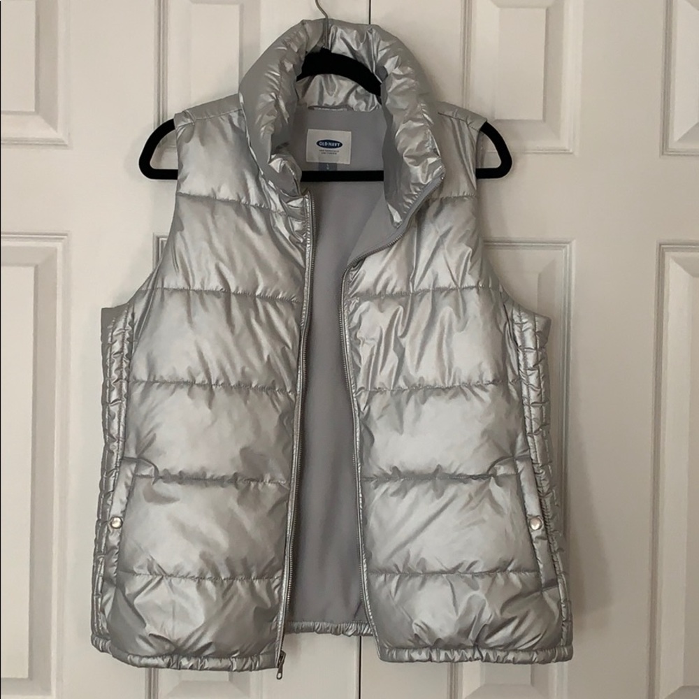 Old Navy Frost Free Silver Puffer vest